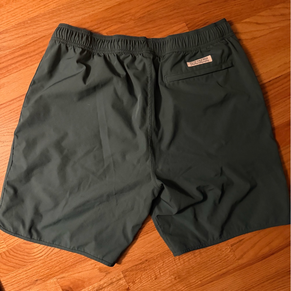 Fair Harbor Men's Dark Green Athletic Shorts